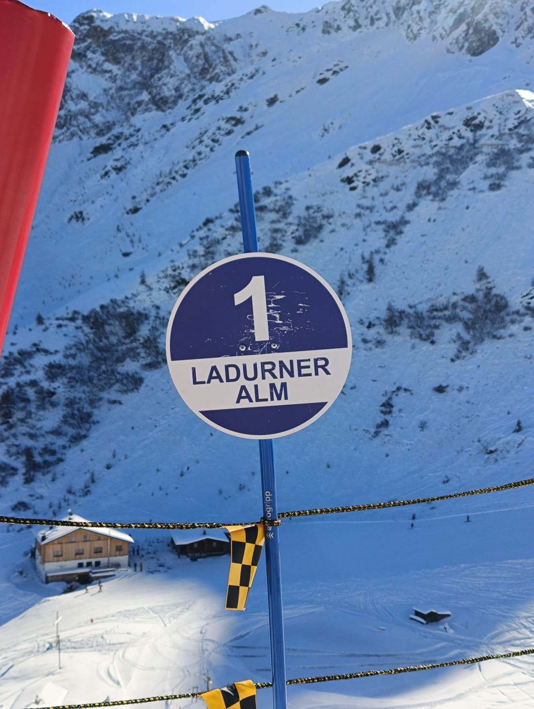 Trasa numer 1 w Ladurns - fajna niebieska