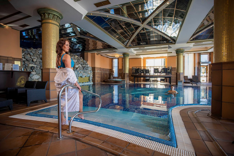 Basen w Grand Hotel Praha  / fot. TMR