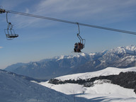 Narciarze na krzesełku