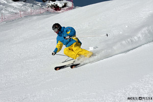 Skręt narciarski (foto: Andrzej Peszek)