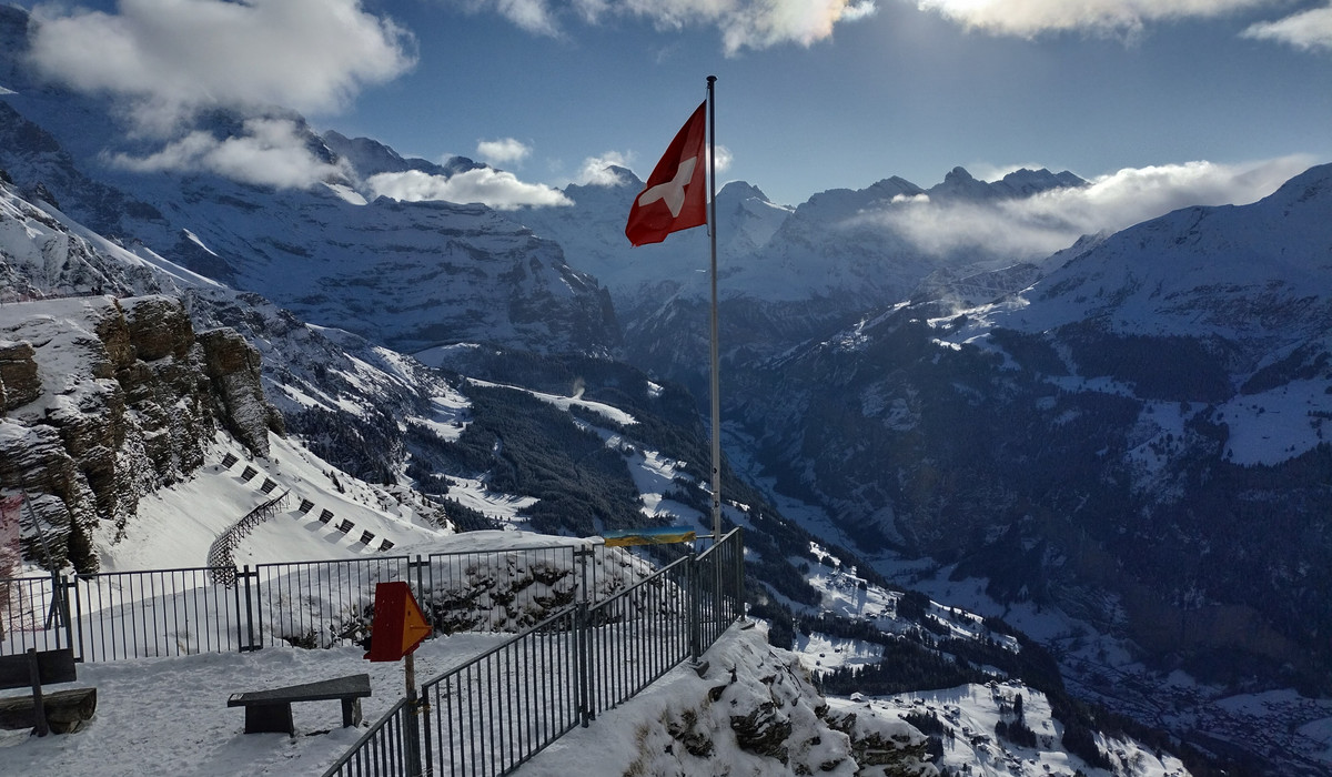 Szwajcarski Jungfrau Region: Lauberhorn i cała reszta (fot. J. Kałucki) Szwajcarski Jungfrau Region: Lauberhorn i cała reszta (fot. J. Kałucki)