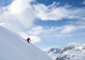 Freeride w Andermatt (foto: andermatt.ch) Freeride w Andermatt (foto: andermatt.ch)