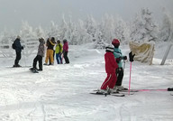 Młodzi narciarze 