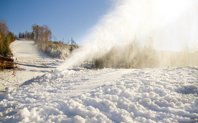 SON Trwa naśnieżanie trasy nr 7 Solisko-Suche (foto: SON)