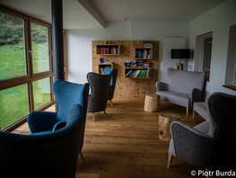 Pokój wypoczynkowy w hotelu Tonzhaus (foto: PB narty.pl)