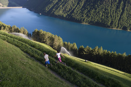 Val Senales - jezioro widziane z Finailhof (fot. Thomas Gruener)