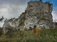 Ruiny zamku w Jurze Krakowsko Częstochowskiej