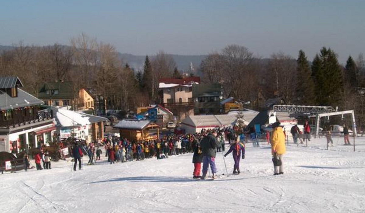 Szrenica - dolna stacja (foto: P.Burda) Szrenica - dolna stacja (foto: P.Burda)