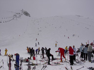 WIDOK NA TRASĘ DOJAZDOWĄ DO TUXER FERNERHAUS (CZERWONA NR 3)