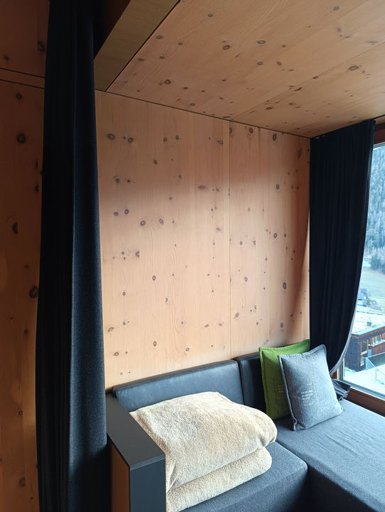 Gradonna Mountain Resort - miejsce wypoczynkoko kontemplacyjne w pokoju