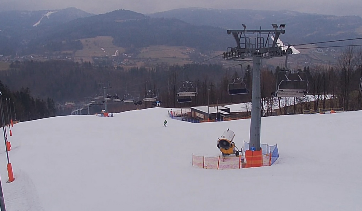 Obraz ze Ski Nowa Osada 15.03.2018 9:50 (źródło: webcamera.pl)