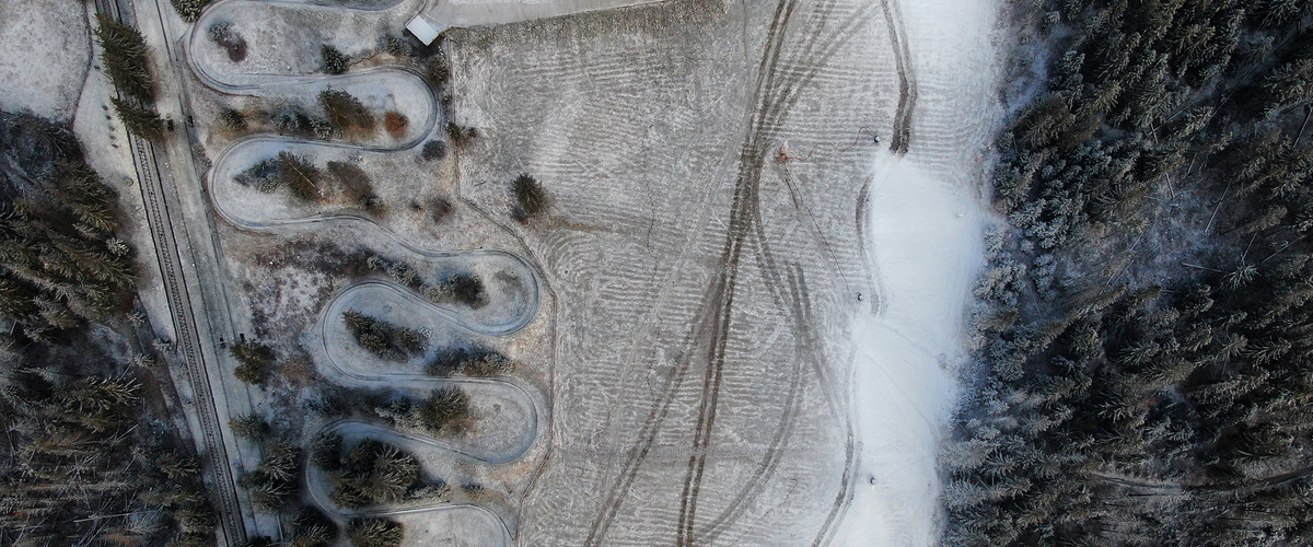 Gubałówka z lotu drona (fot. Bartek Jurecki)