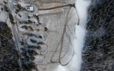 Gubałówka z lotu drona (fot. Bartek Jurecki)