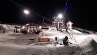 Nocna jazda w ośrodku Stok Stacja Narciarska w Wiśle (foto: A. Kaleta) Nocna jazda w ośrodku Stok Stacja Narciarska w Wiśle (foto: A. Kaleta)