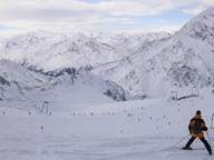 Widok z niebieskiej 7 na jeden z orczyków w Daunferner