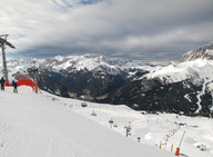 Piękny górski krajobraz Canazei