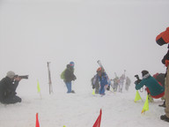 Kolejni zawodnicy zbliżają się do Kasprowego