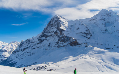 Eiger dominuje nad trasami (foto: PB Narty.pl)