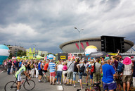 Tour de Pologne. Etap IV-  widzowie pod spodkiem 2