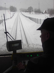 JESTEŚMY ZARAZ ZA MOTORNICZYM.