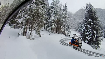 Co zrobić, gdy warunki narciarskie nas nie rozpieszczają? Można pójść przy okazji nart na zjazd kolejką górską. Chamonix w lutym.