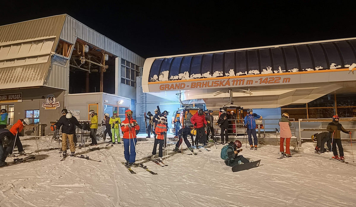 Jasna nowa trasa do jazdy nocnej Jasna nowa trasa do jazdy nocnej