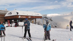 Dolina Chamonix zaprasza. Latem i zimą. Widok na trasy Les Houches.