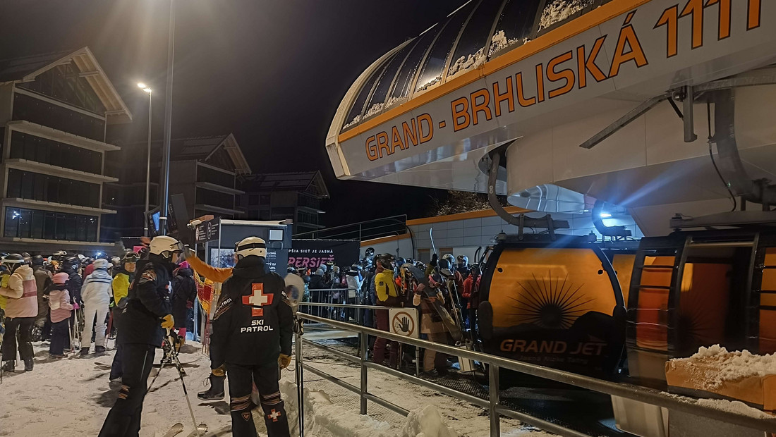 Jasna nowa trasa do jazdy nocnej przy gondoli Grand Jet Jasna nowa trasa do jazdy nocnej przy gondoli Grand Jet