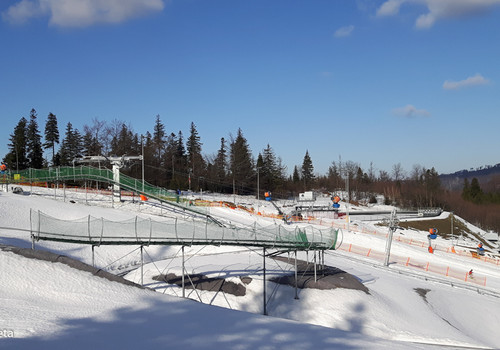 Szczyrk - Beskid Sport Arena narty w piątkowy poranek marzec 2017 (foto. Aleksander Kaleta)