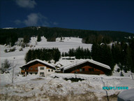 Dachy pokryte śniegiem