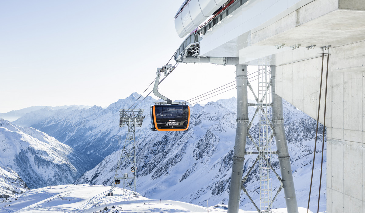 3S Bahn Stubaier Gletscher / fot Andre Schoenherr