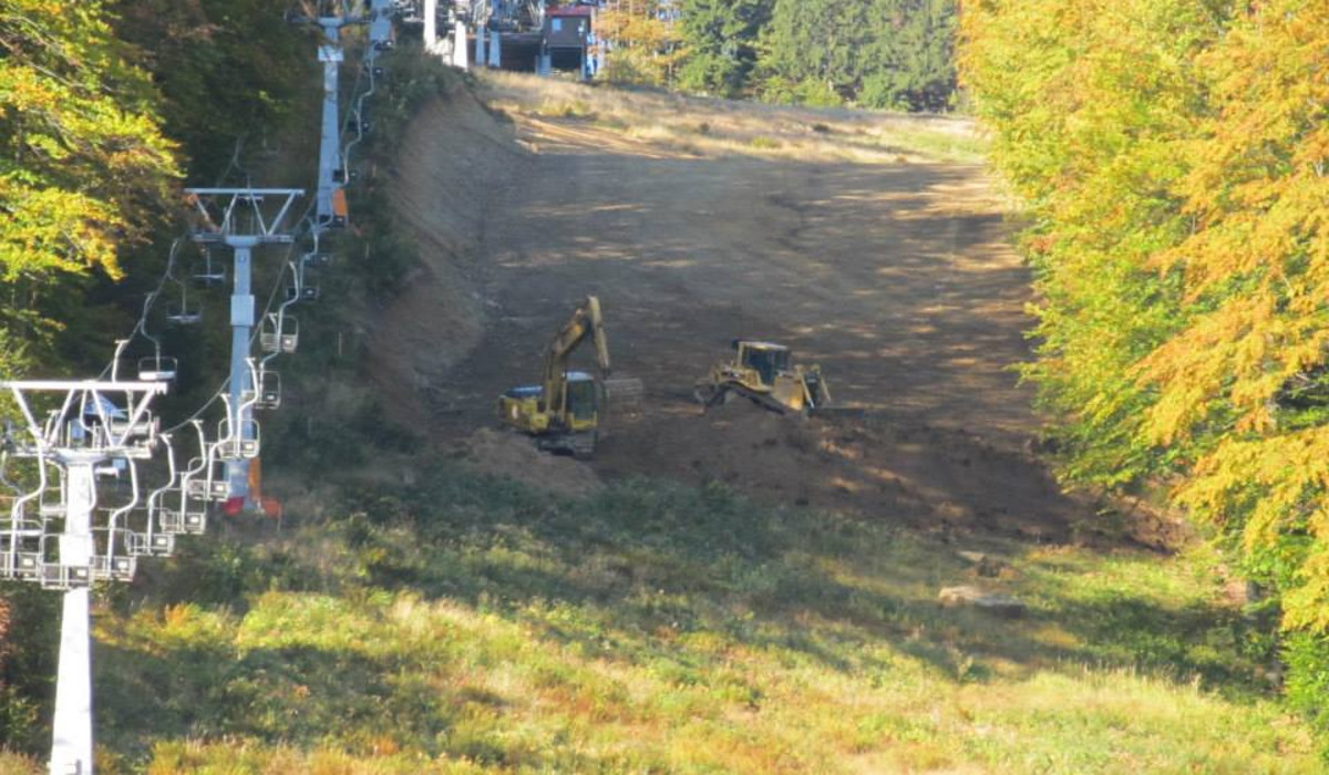 Prace na ściance. (foto: ON Stożek)
