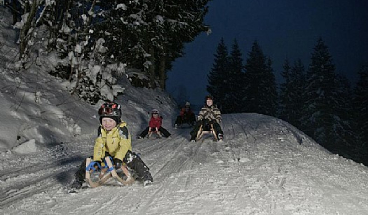 Nocny tor saneczkowy (foto: skiwelt.at) Nocny tor saneczkowy (foto: skiwelt.at)
