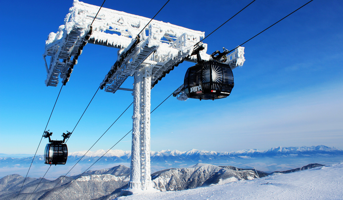 Funitel na Chopok (foto: TMR/Marek Hajkovsky) Funitel na Chopok (foto: TMR/Marek Hajkovsky)