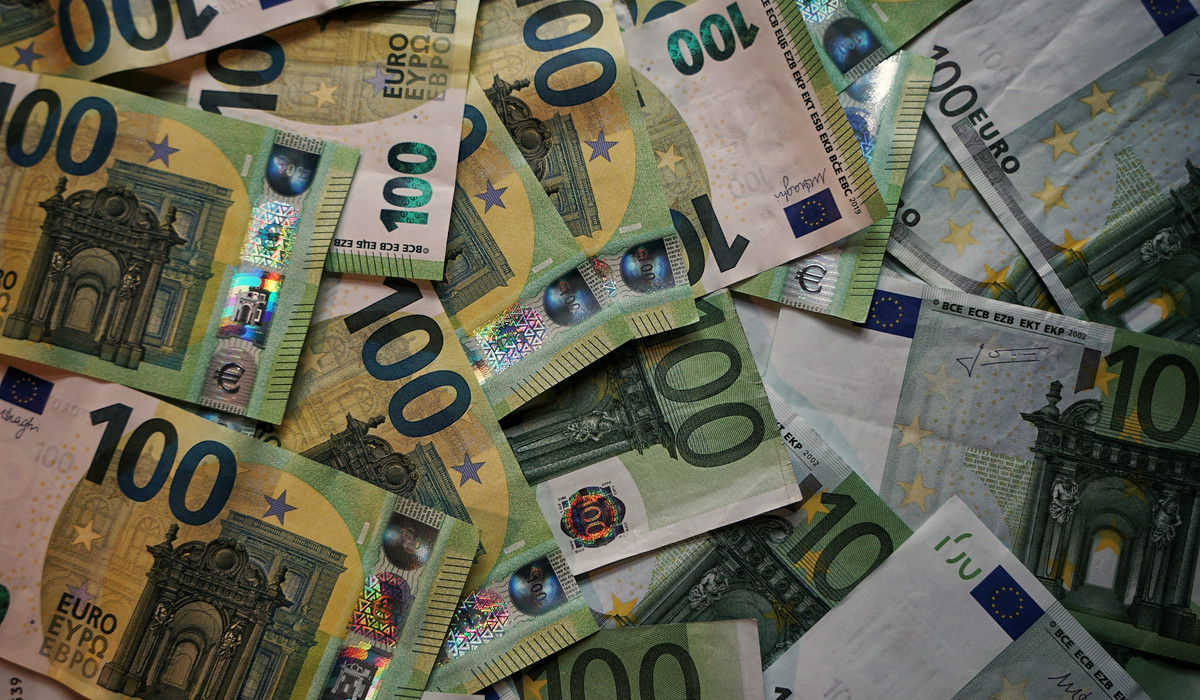 Rządowe wsparcie dla ośrodków narciarskich (fot. Robert Anasch z unsplash.com) Rządowe wsparcie dla ośrodków narciarskich (fot. Robert Anasch z unsplash.com)