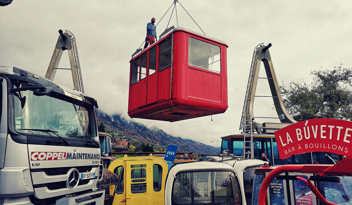 Projekt  "Paryżanie w Mourchevel" Restauracja w powietrzu (źródło: http://taninges-telecabines.com)e