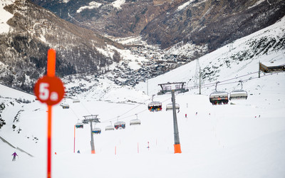 Szwajcarskie testy nart i snowboardu w Saas-Fee Allalin 2016 11 20 (foto: PPR/Manuel Lopez)