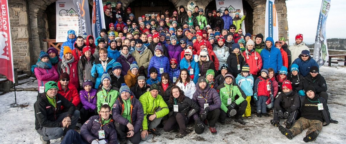 Uczestnicy V edycji Wintercamp na Turbaczu (foto: projekt77.pl)