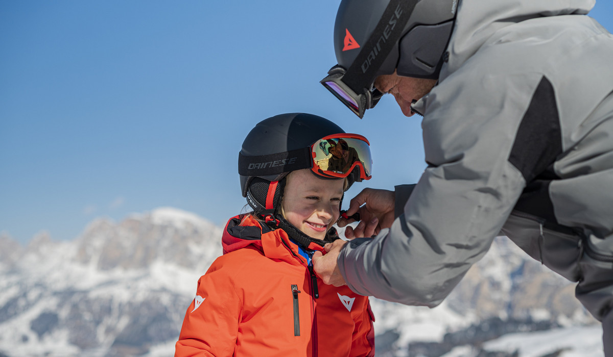 We Włoszech kaski obowiązkowe dla nieletnich do 18 roku życia (fot. mat. prasowe)