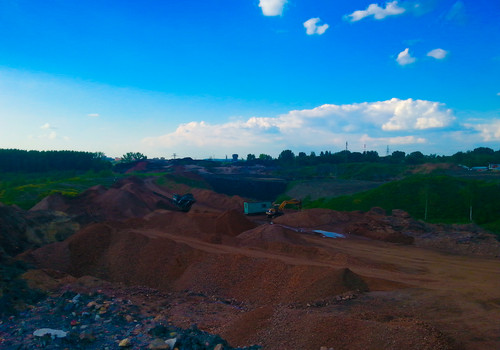 Część hałdy znika 