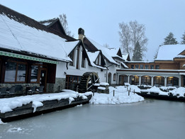 Główny budynek - Oravsky Haj (fot. K. Kowalski) Główny budynek - Oravsky Haj (fot. K. Kowalski)
