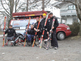 Ski Team 2006 (bus w tle)