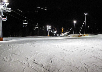 Trasa jest dobrze oświetlona