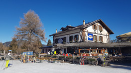 Schronisko na stoku (fot. A. Kaleta) Schronisko na stoku (fot. A. Kaleta)