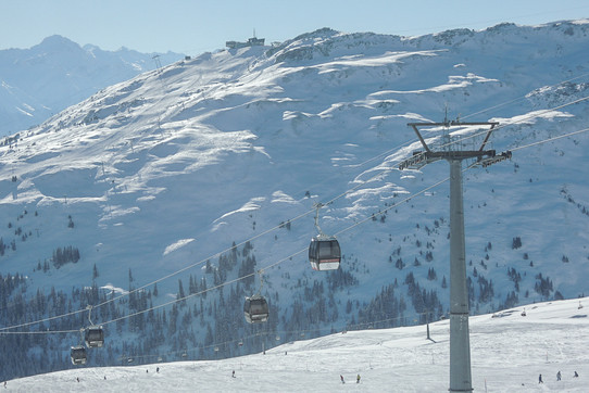 Narty w Laax Szwajcaria (foto: G. Waleczek) Narty w Laax Szwajcaria (foto: G. Waleczek)