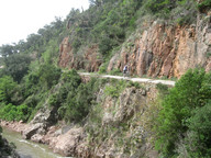 Lazurowe wybrzeże - rzeka skały i nasza droga