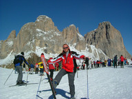 GAŁKA NA TLE SASSOLUNGO