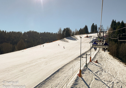 Ośrodek narciarski Cieńków-widok na trasę (fot. P. Tomczyk)