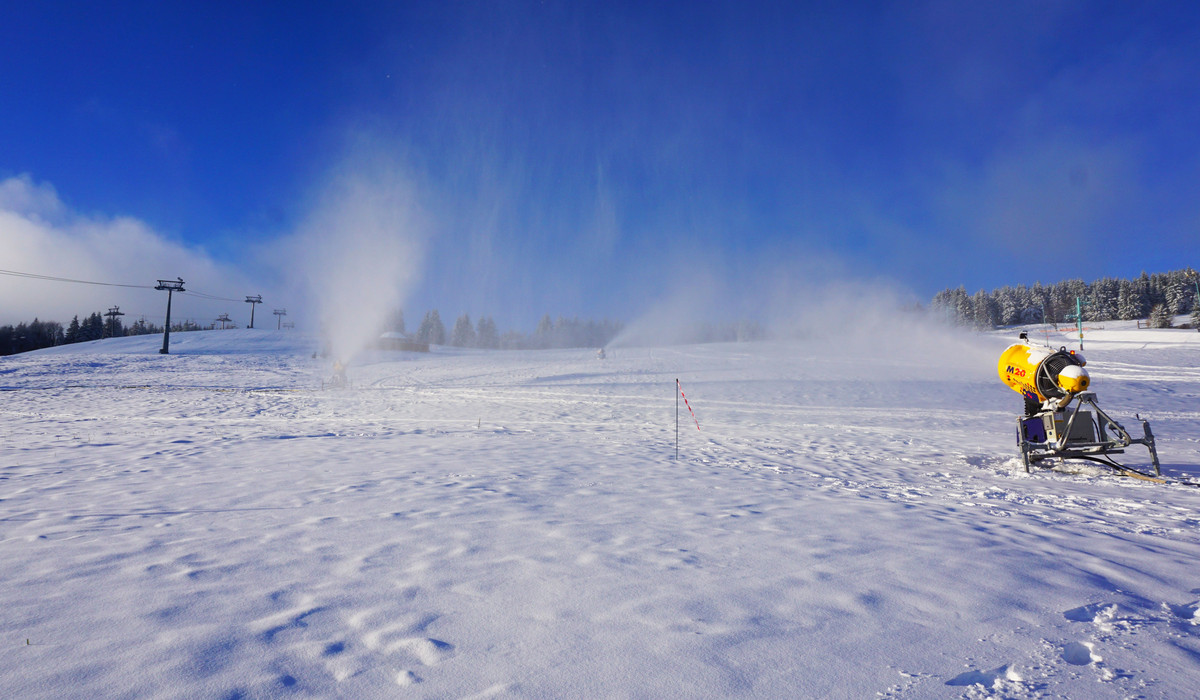 Naśnieżanie w Zieleńcu 2017 11 14 (foto: ZSA)