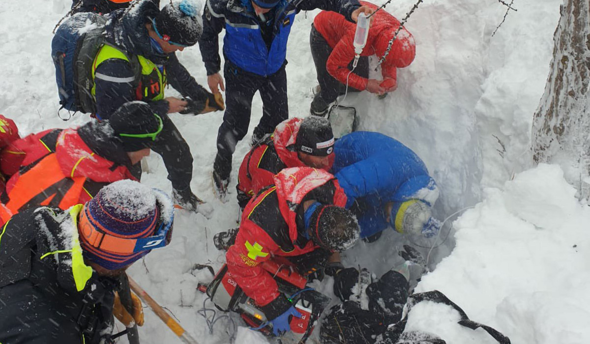 Akcja ratunkowa w Val d`Isere (źródło: Gendarmerie nationale) Akcja ratunkowa w Val d`Isere (źródło: Gendarmerie nationale)